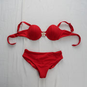 Bikini Canarias, Rojo